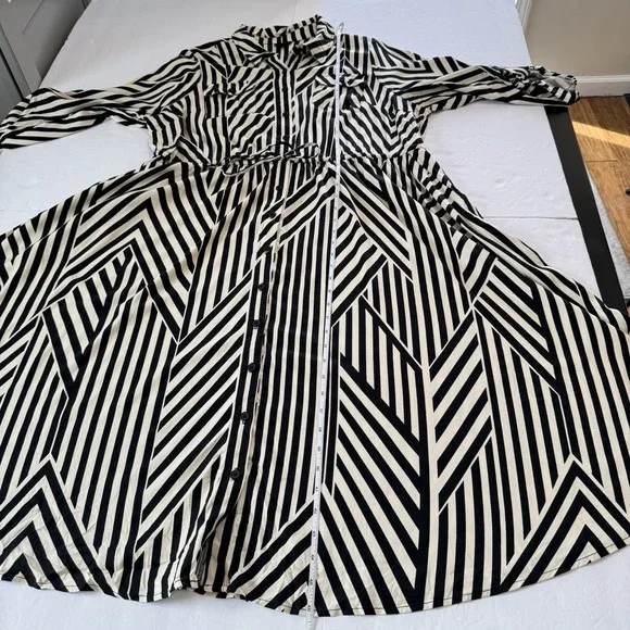 NWT Torrid Black Striped Midi Challis Button Up Shirt Dress Pockets Size 2X - Picture 9 of 10
